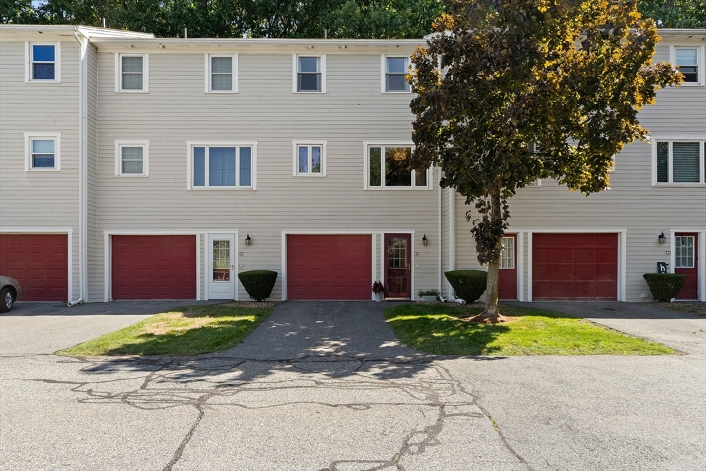 Property Photo:  106 Park Ave West D7  MA 01852 