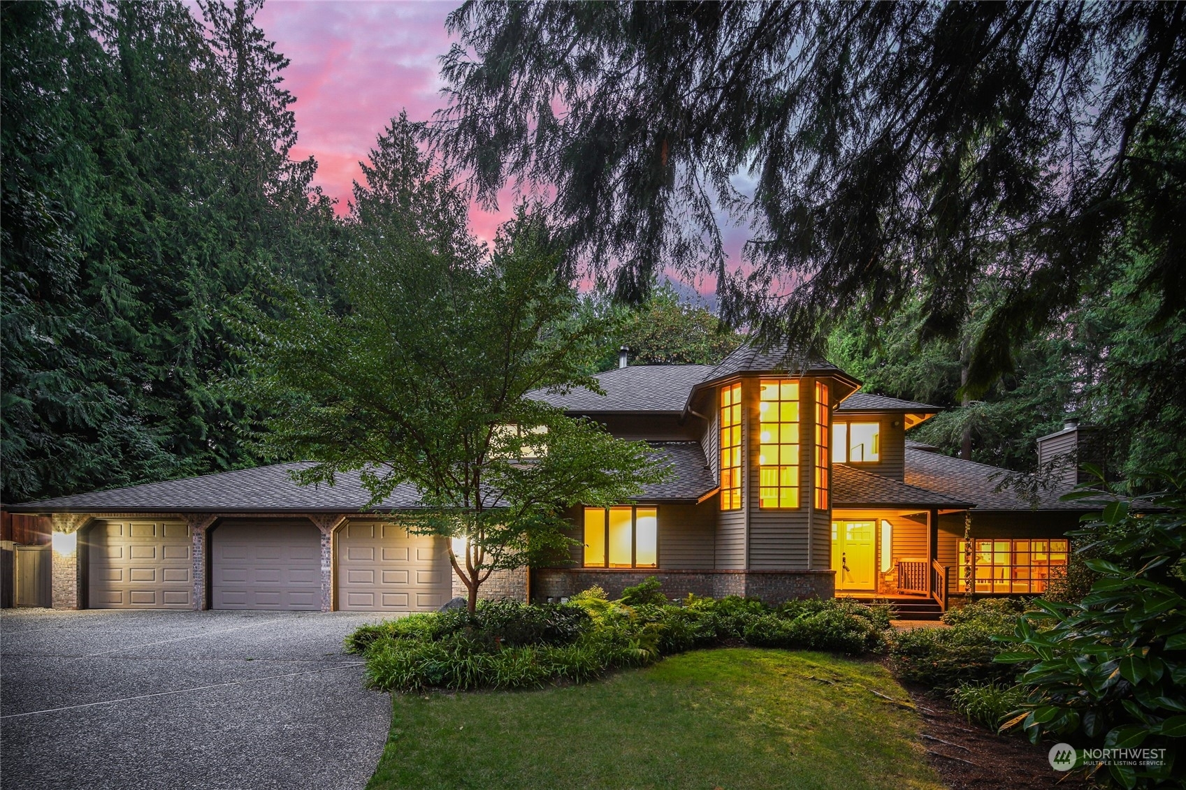 Property Photo:  23306 SE 16th Place  WA 98075 