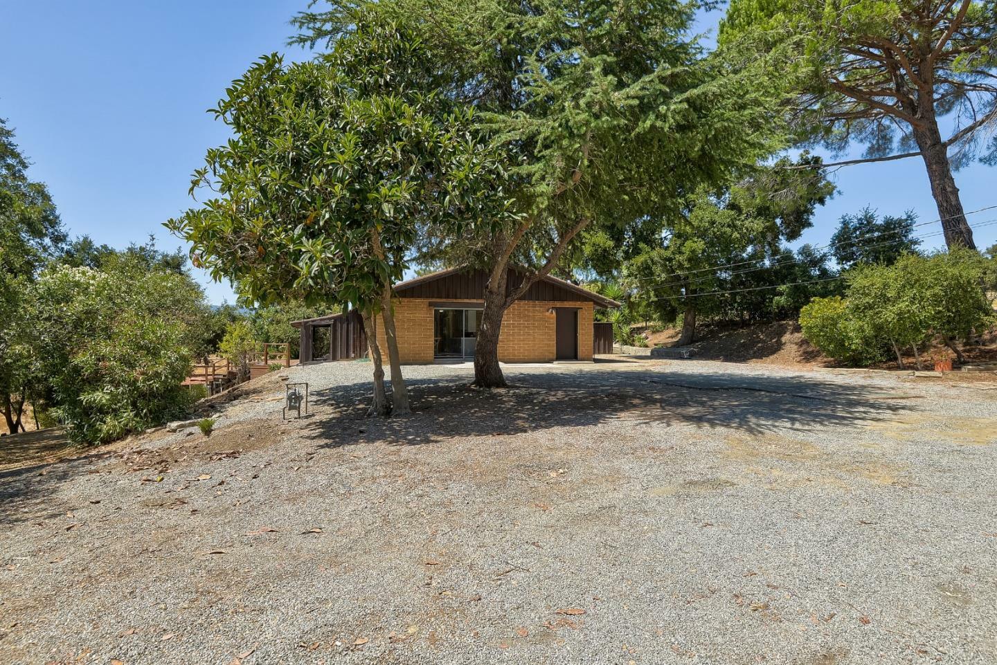 Property Photo:  2285 Old Page Mill Road  CA 94022 