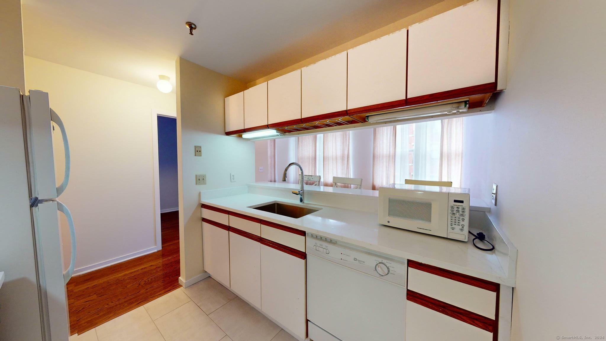 Property Photo:  83 Washington Street 3B  CT 06854 