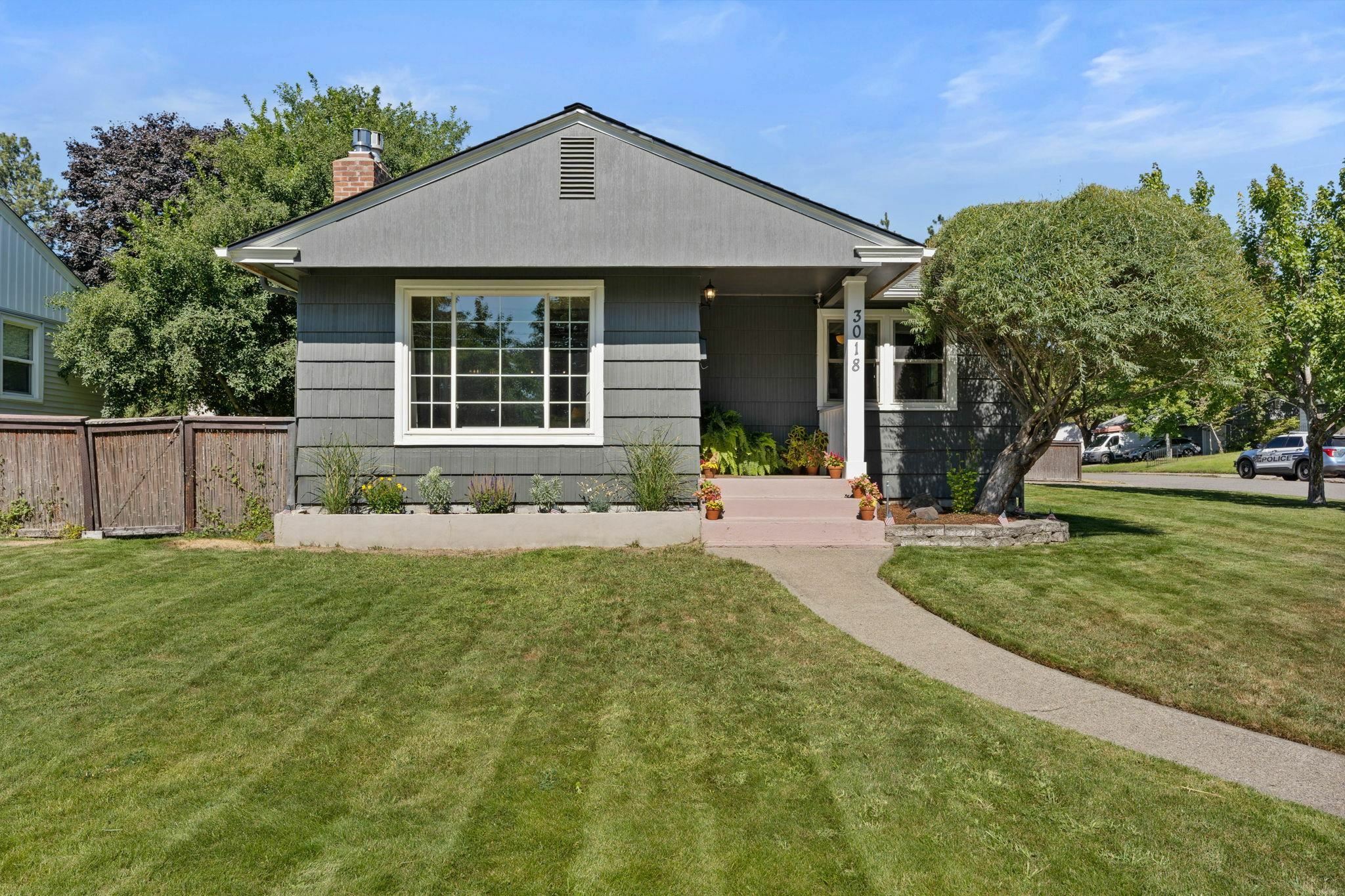 Property Photo:  3018 W Circle Pl  WA 99206 