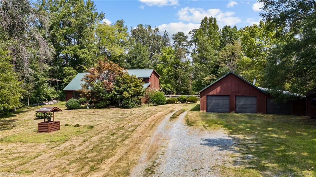 Property Photo:  507 Birch Creek Road  NC 27301 