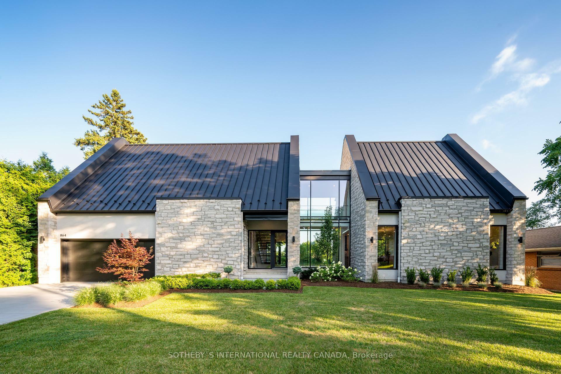 Property Photo:  864 Clearview Avenue  ON N6H 2N4 