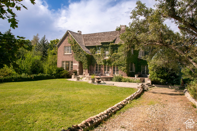 Property Photo: 2633 E 6200 S UT 84121