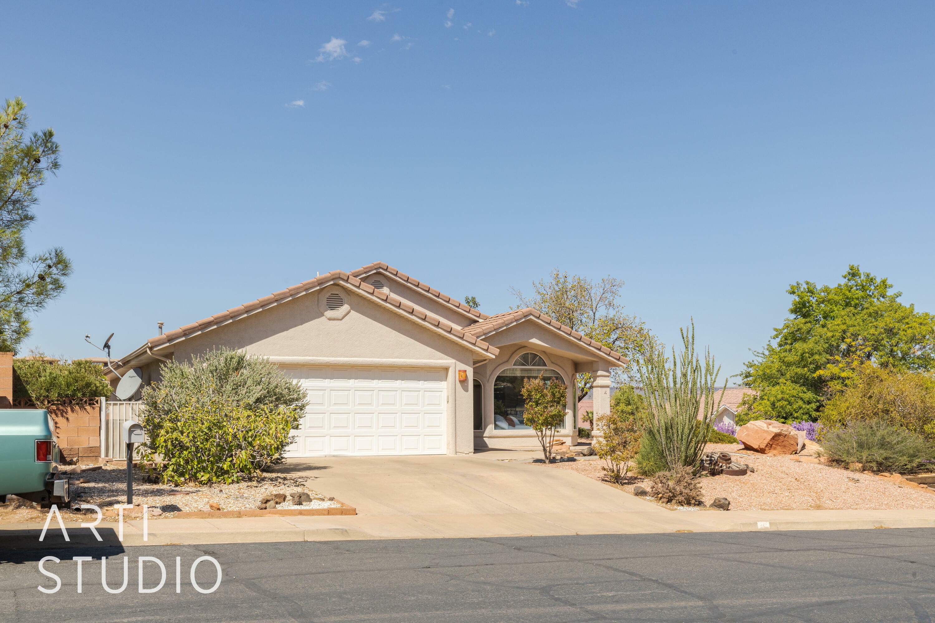 Property Photo:  2260 S 1700 E  UT 84790 