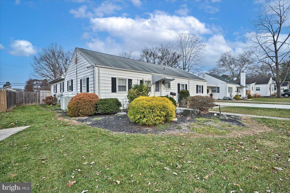 Property Photo:  1011 Allen Street  PA 17070 