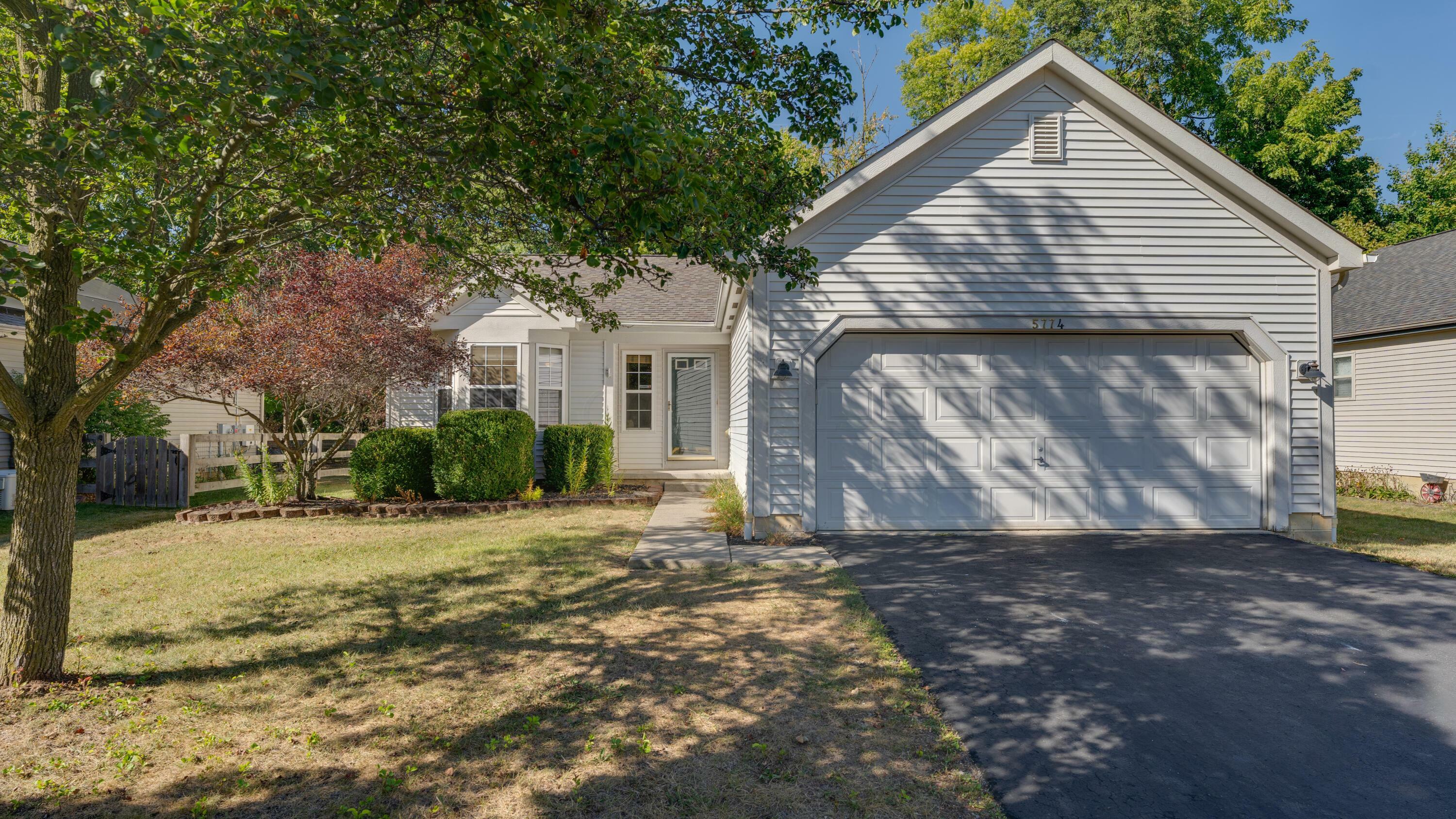 Property Photo: 5774 Coldcreek Drive OH 43026