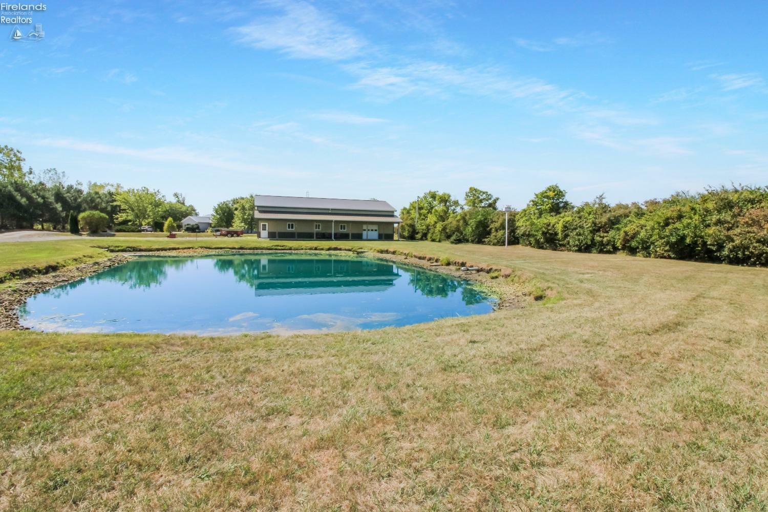 Property Photo:  1330 S Pheasant Drive  OH 43452 