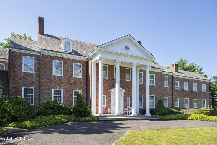 Property Photo:  10 Cliffdale Road  CT 06831 