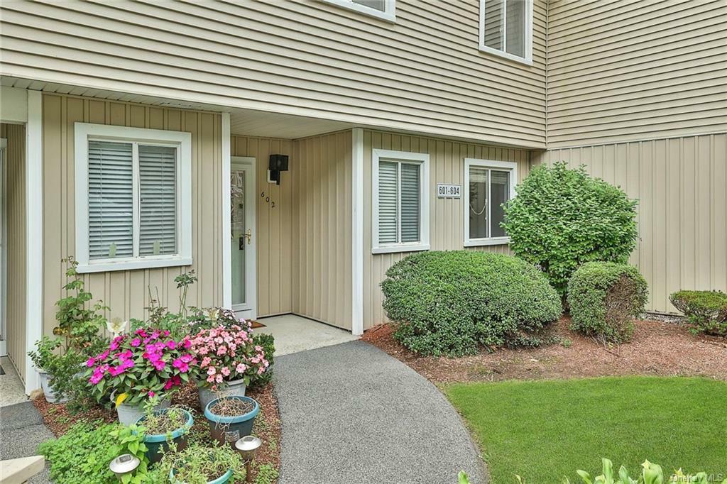 Property Photo:  602 High Meadow Lane  NY 10598 