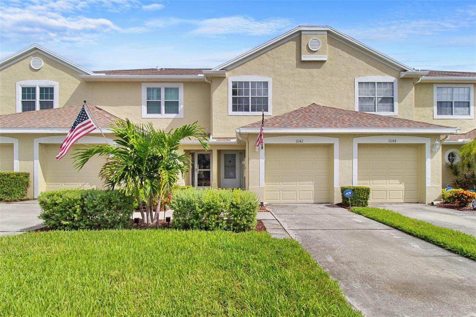 Property Photo:  11142 Kapok Grand Circle  FL 33708 