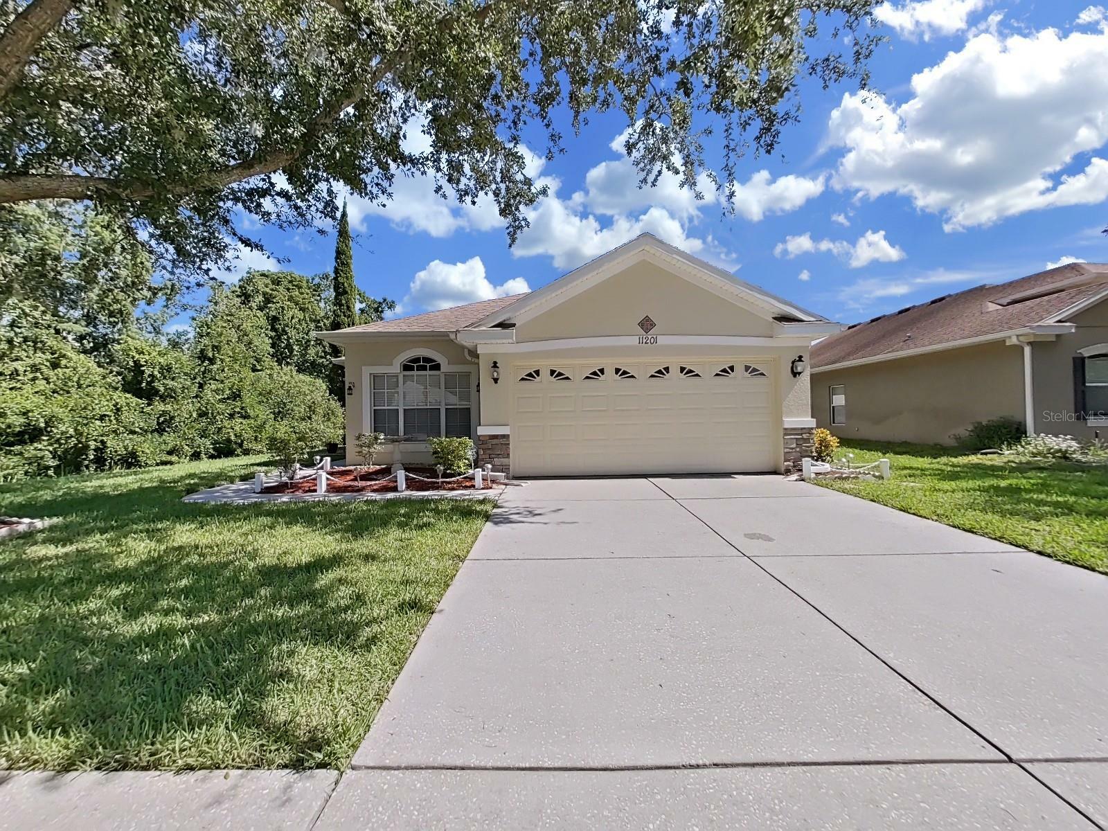 Property Photo:  11201 Belle Haven Drive  FL 34654 