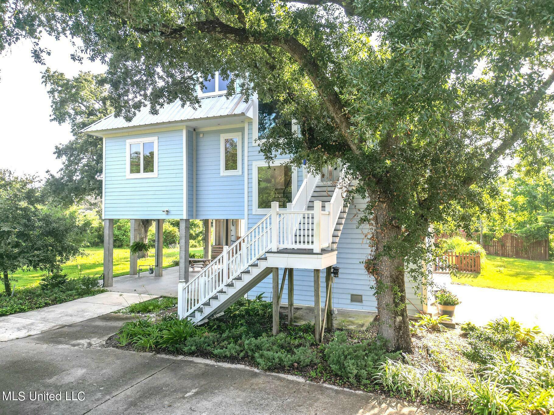 Property Photo:  192 White Harbor Road  MS 39560 