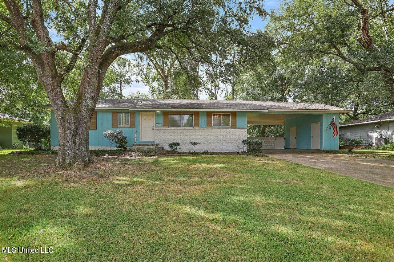 Property Photo:  1431 Sheffield Drive  MS 39211 