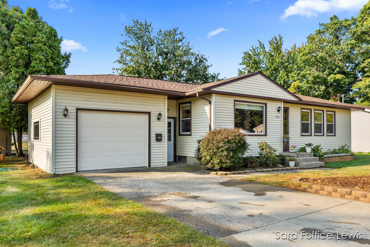 3824 Grant Street  Hudsonville MI 49426 photo