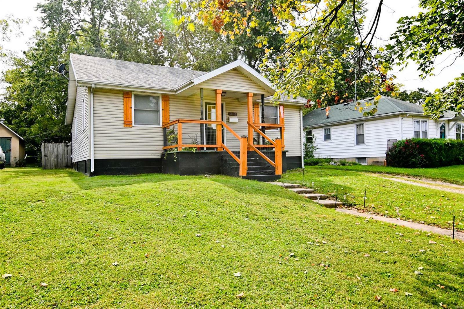 Property Photo:  317 S Washington Avenue  MO 65536 