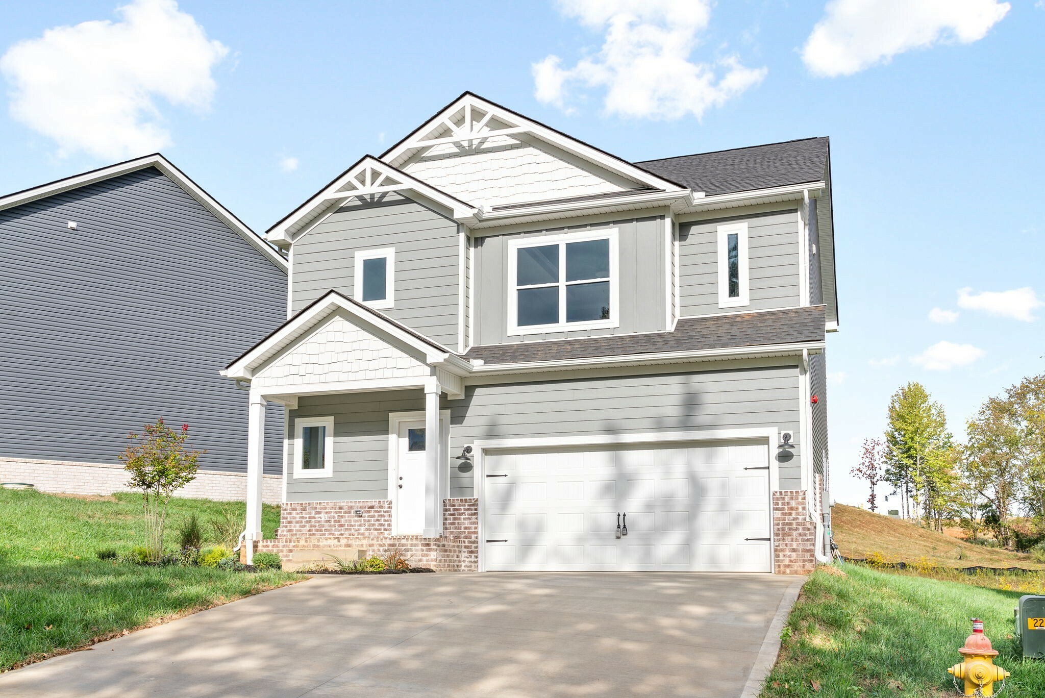 Property Photo:  1020 Fox Dr  TN 37080 