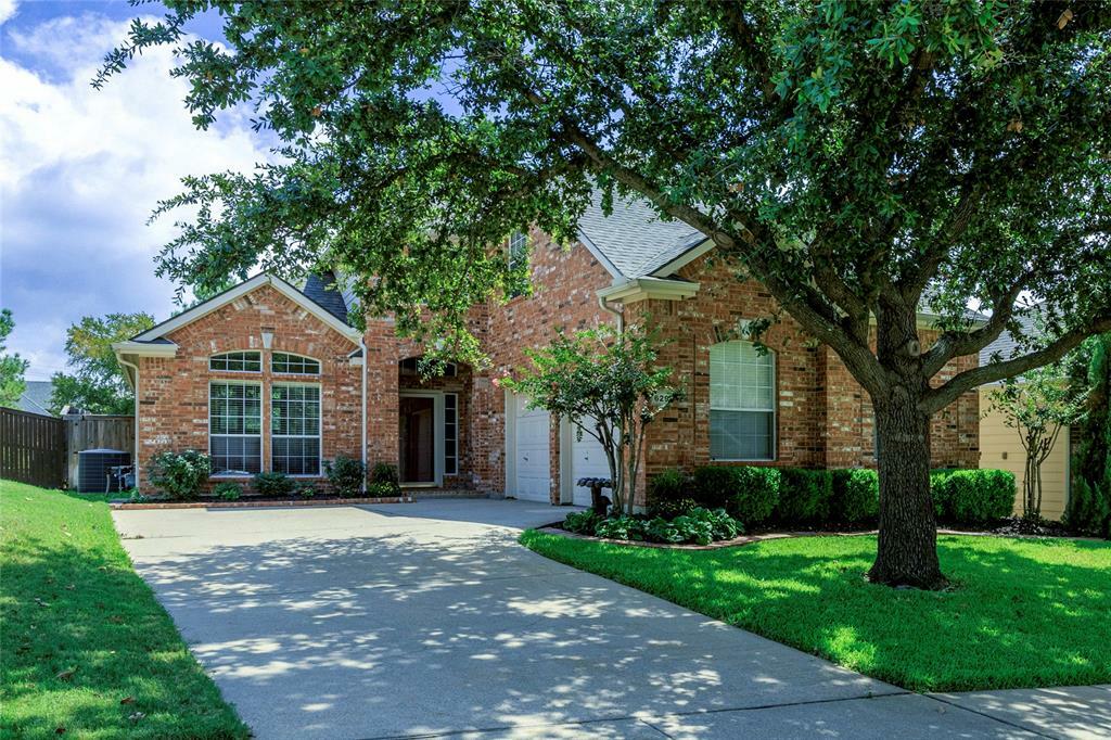 Property Photo:  629 Wyndham Circle  TX 76248 