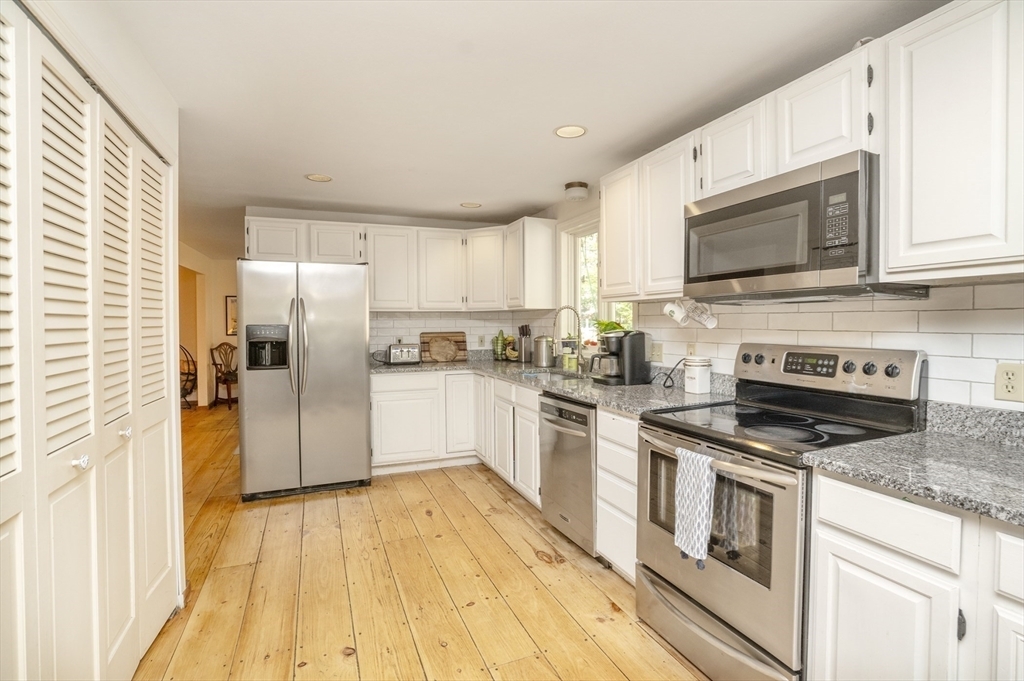 Property Photo:  25 Elizabeth St  MA 01913 