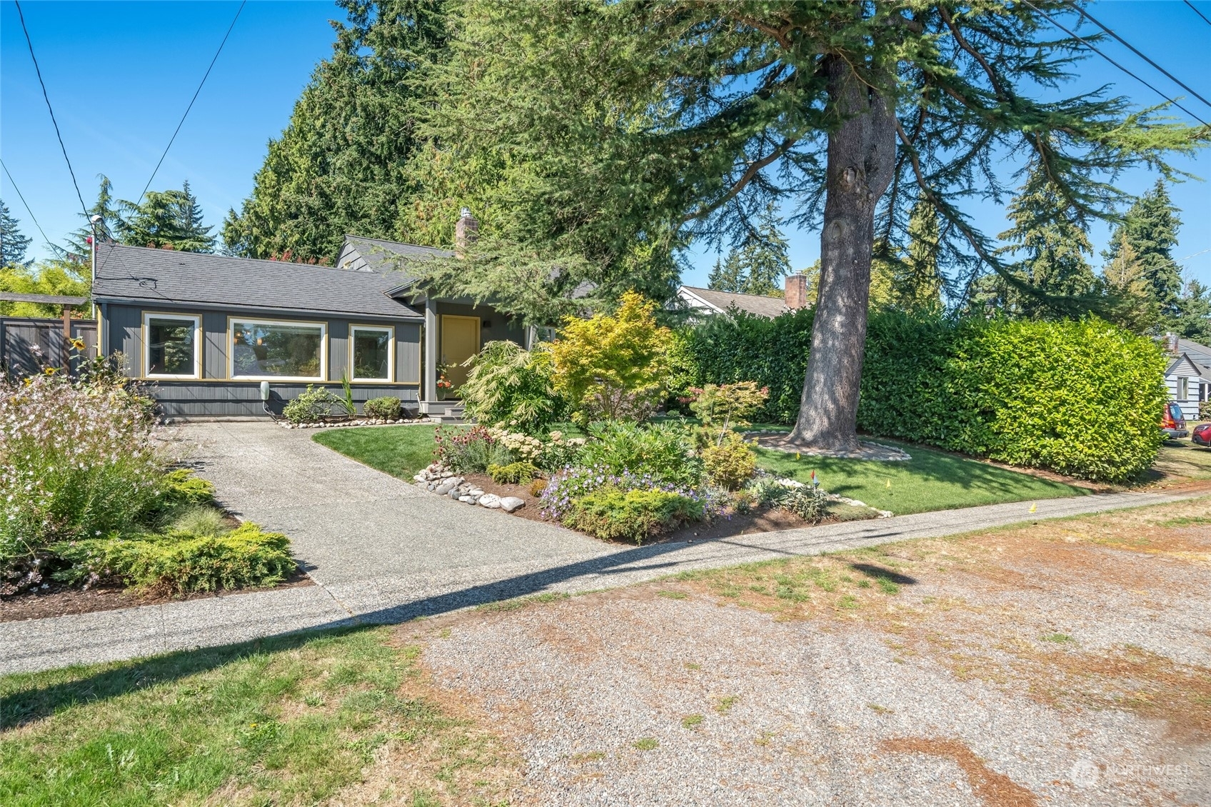 Property Photo:  15703 Palatine Avenue N  WA 98133 