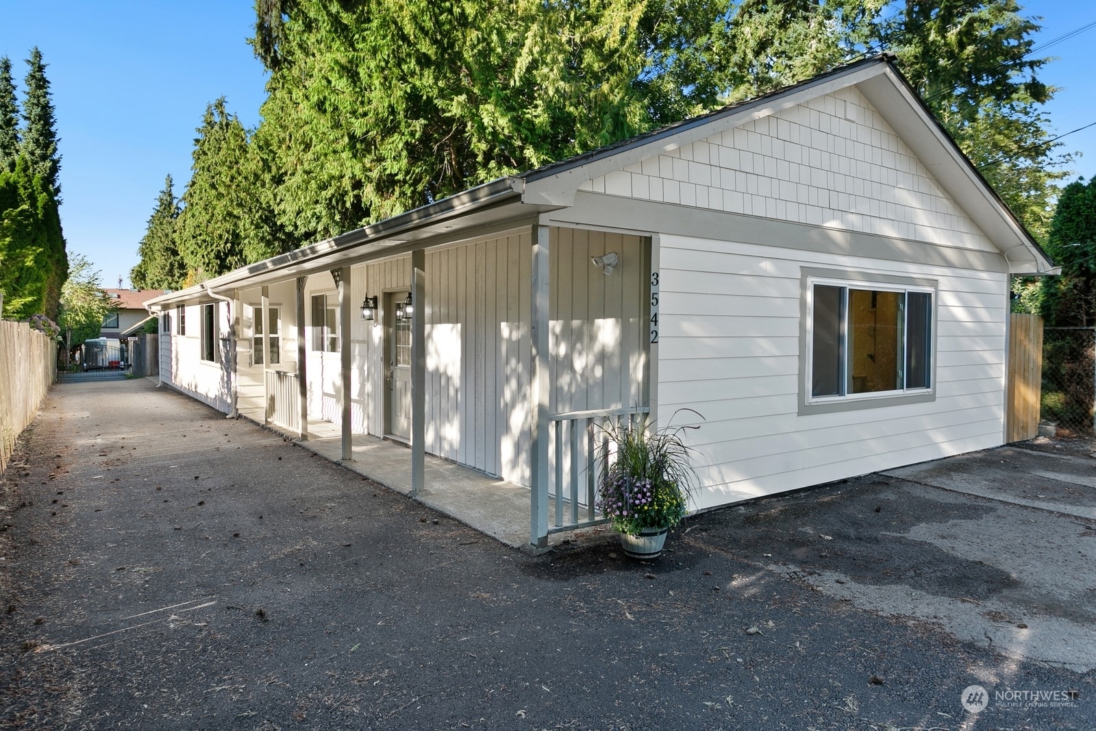 Property Photo:  3542 S 198th Street  WA 98188 