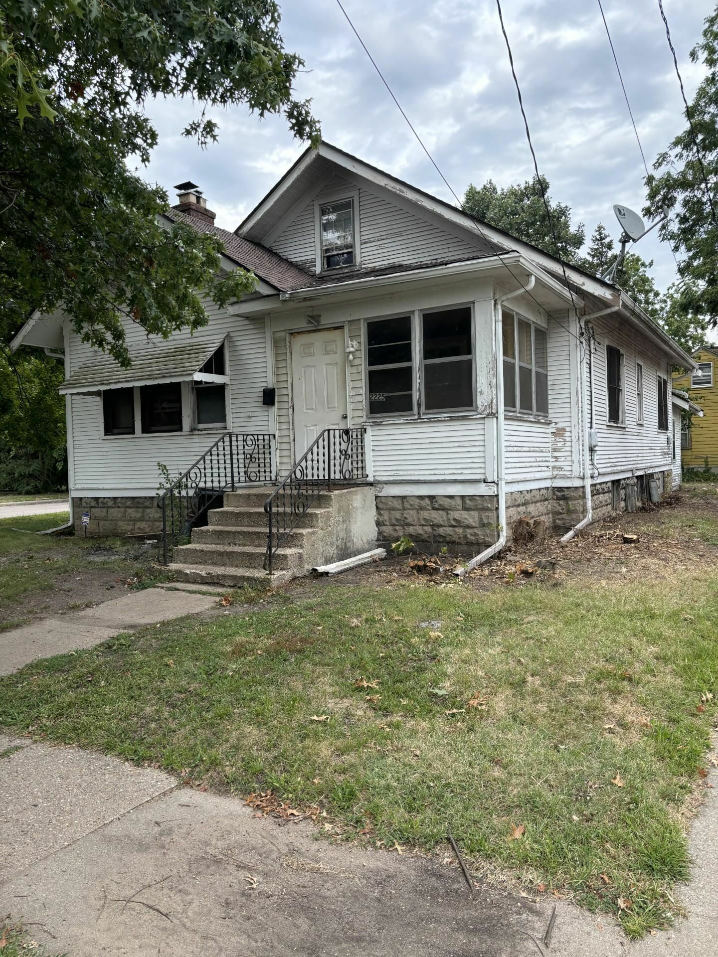 Property Photo:  2225 N Court Street  IL 61103 