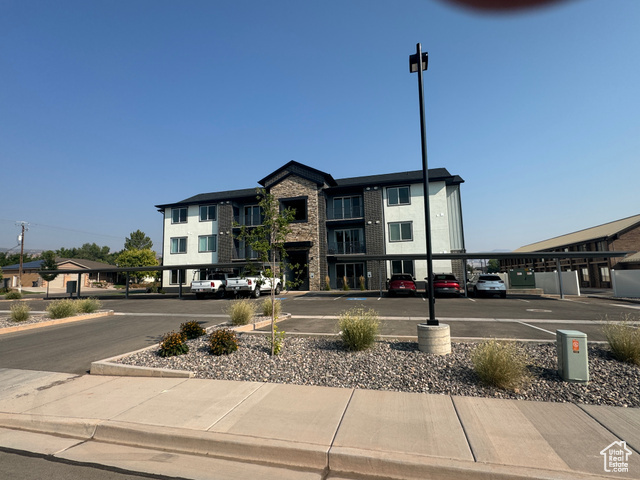 Property Photo: 553 S 100 W 102 UT 84701