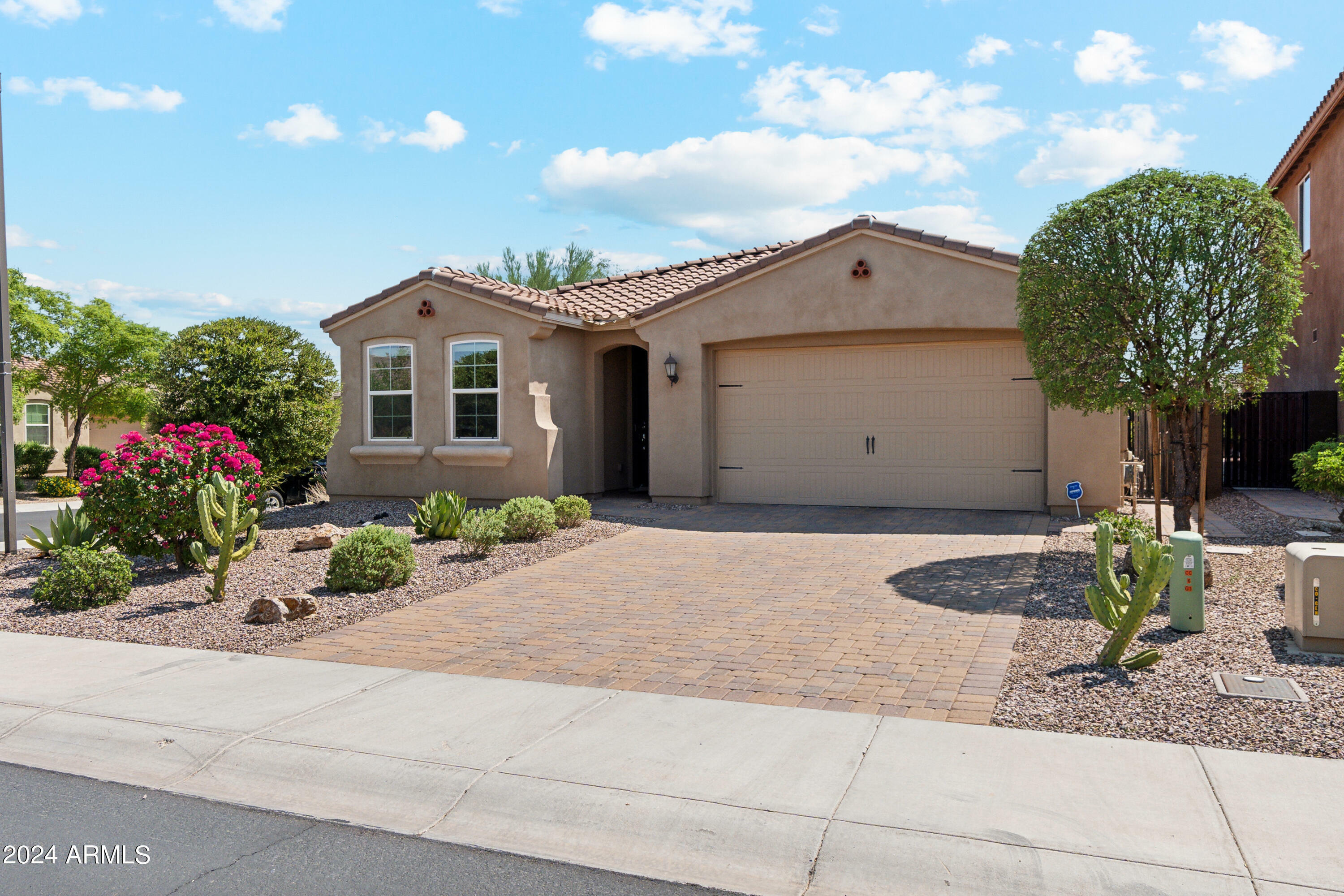 Property Photo:  13707 W Linanthus Road  AZ 85383 