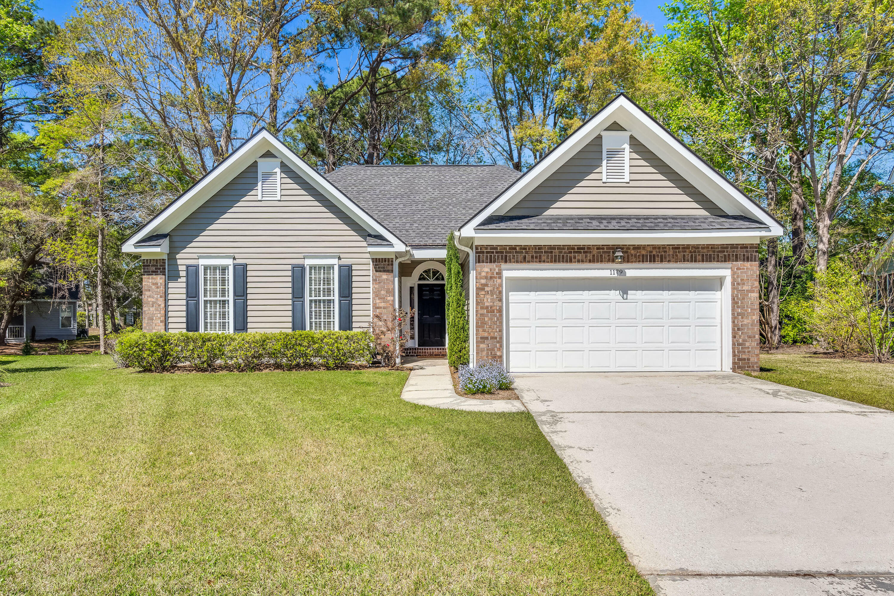 1179 Holly Bend Drive  Mount Pleasant SC 29466 photo