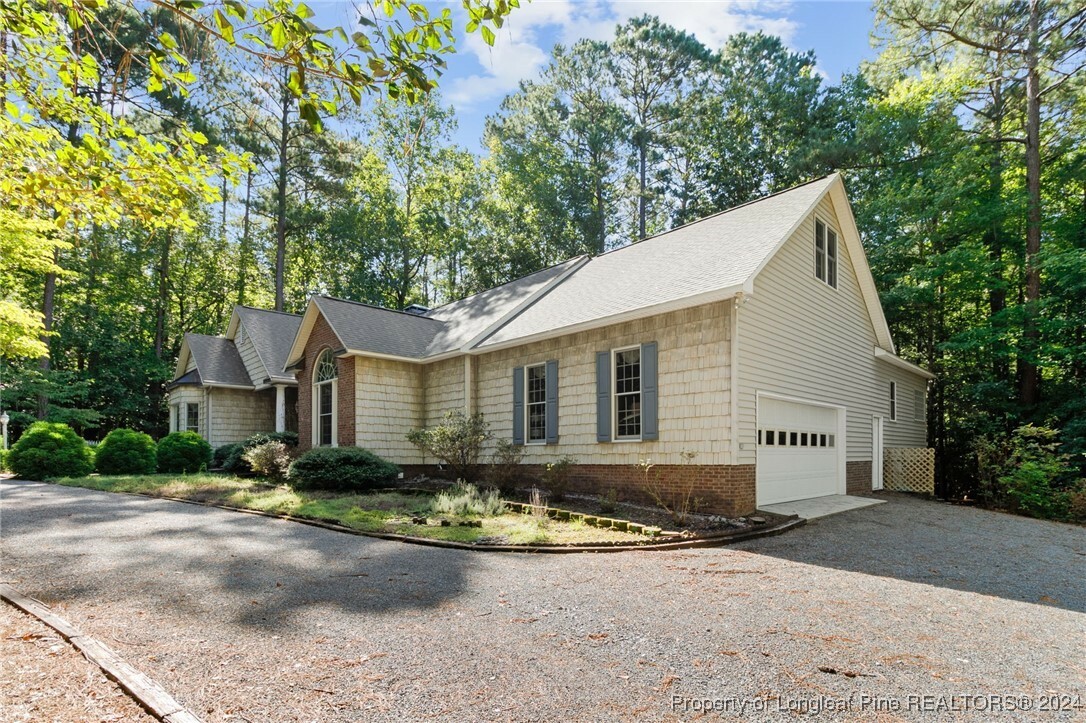 Property Photo:  2069 Sandalwood Drive  NC 27332 