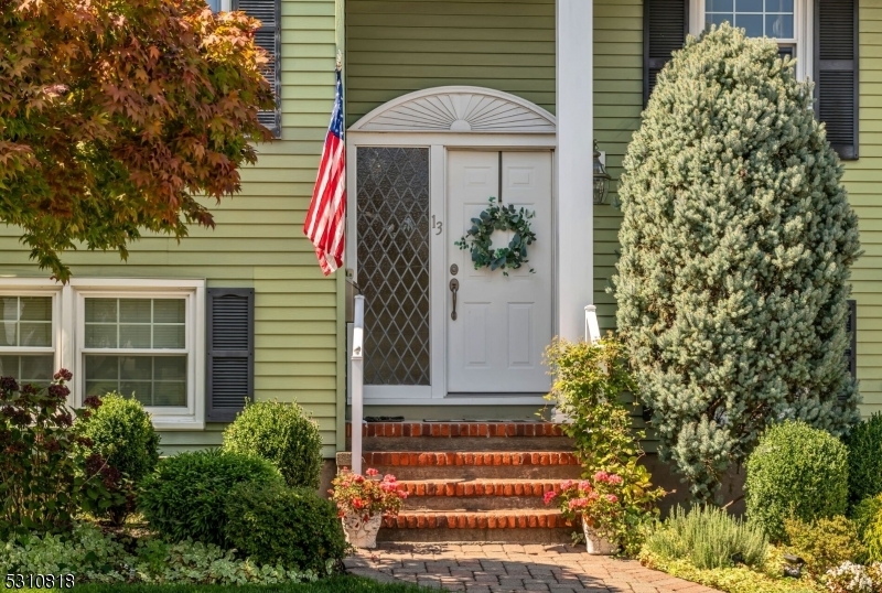 Property Photo:  13 Veterans Ct  NJ 07057 