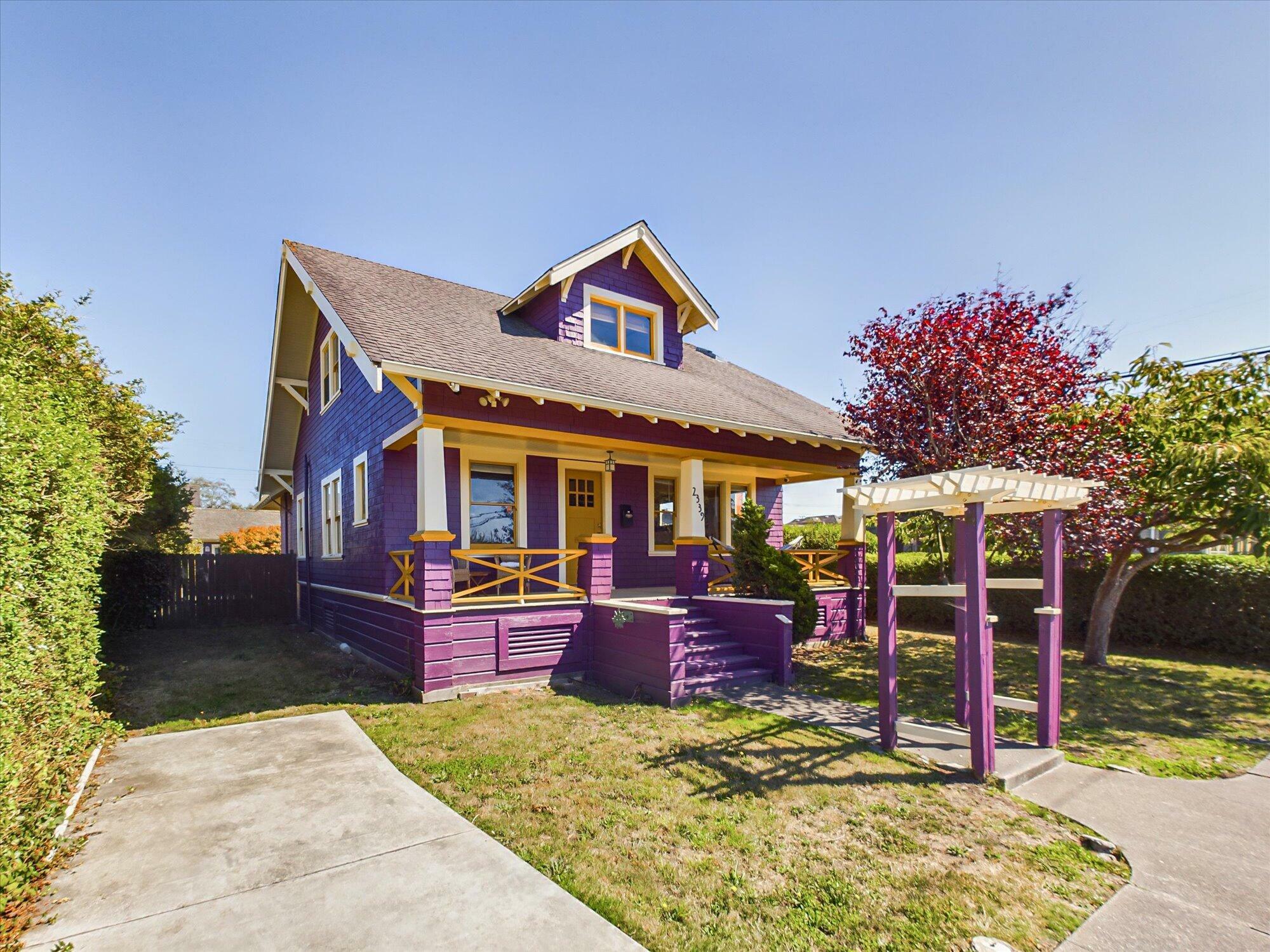 Property Photo:  2339 A Street  CA 95501 