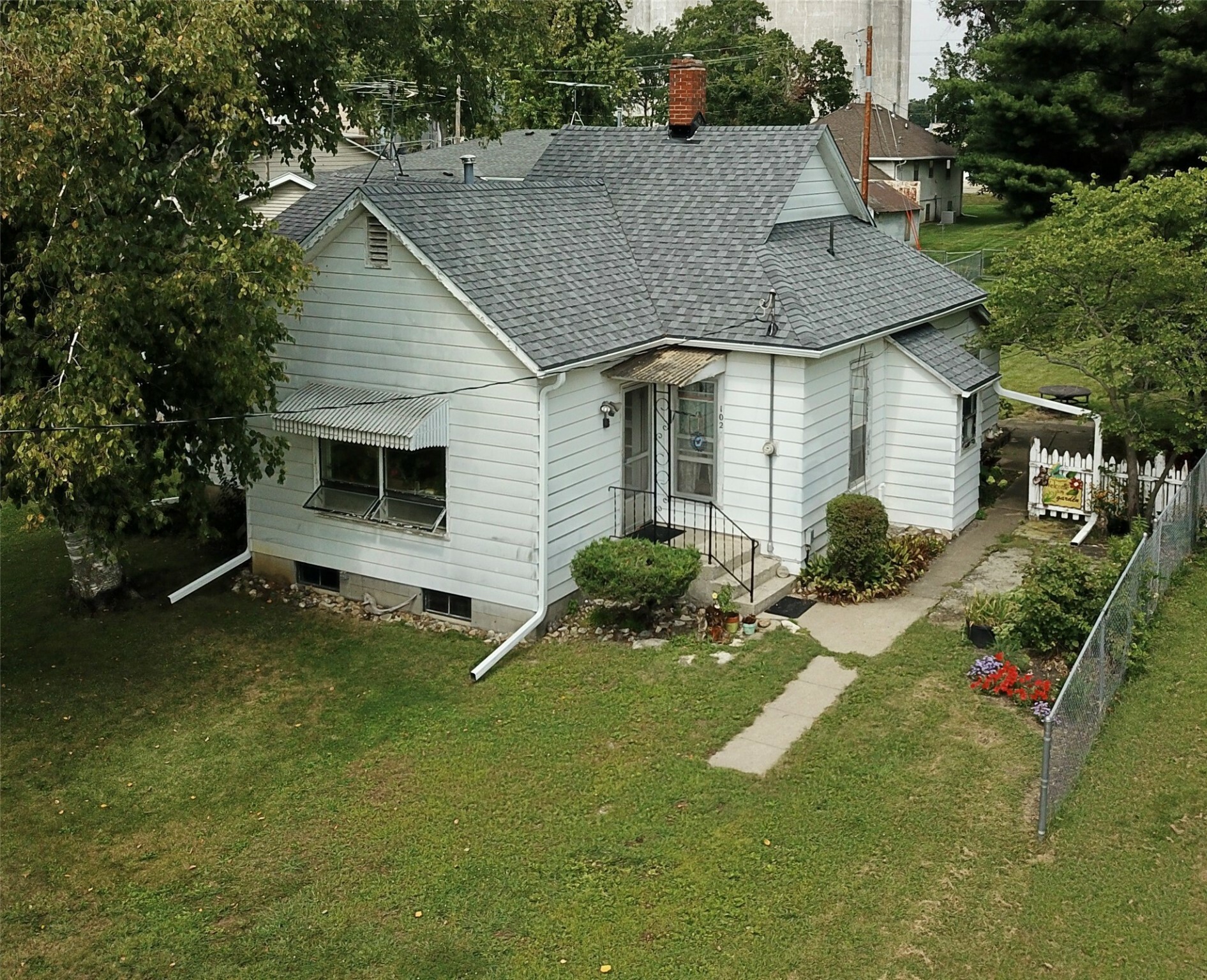 Property Photo:  102 E South Street  IA 50228 