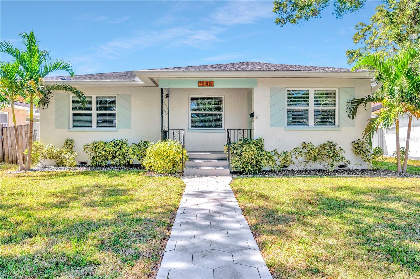 Property Photo: 1546 15th Street N FL 33704