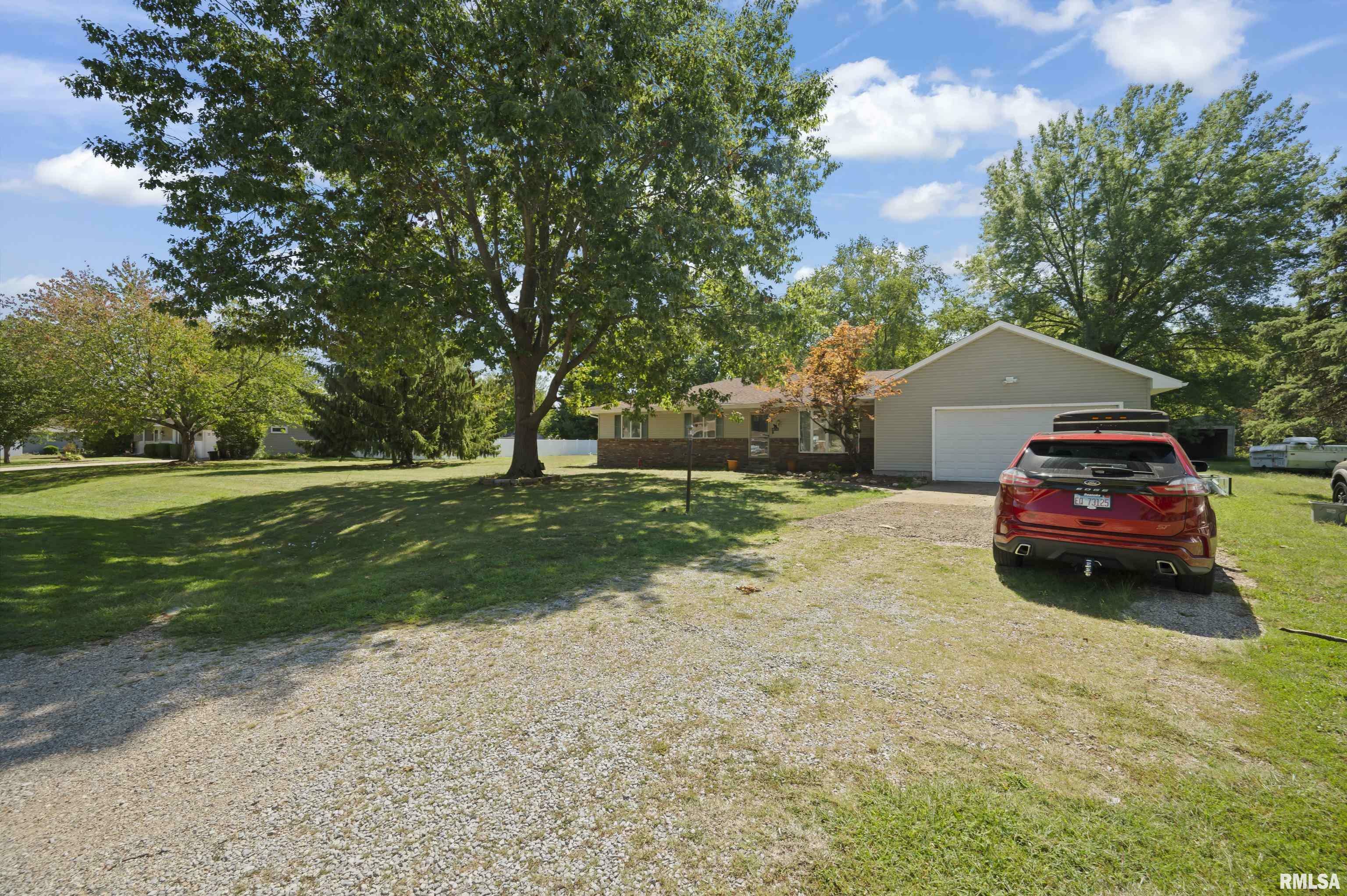 Property Photo:  13427 N Dover Lane  IL 61523 