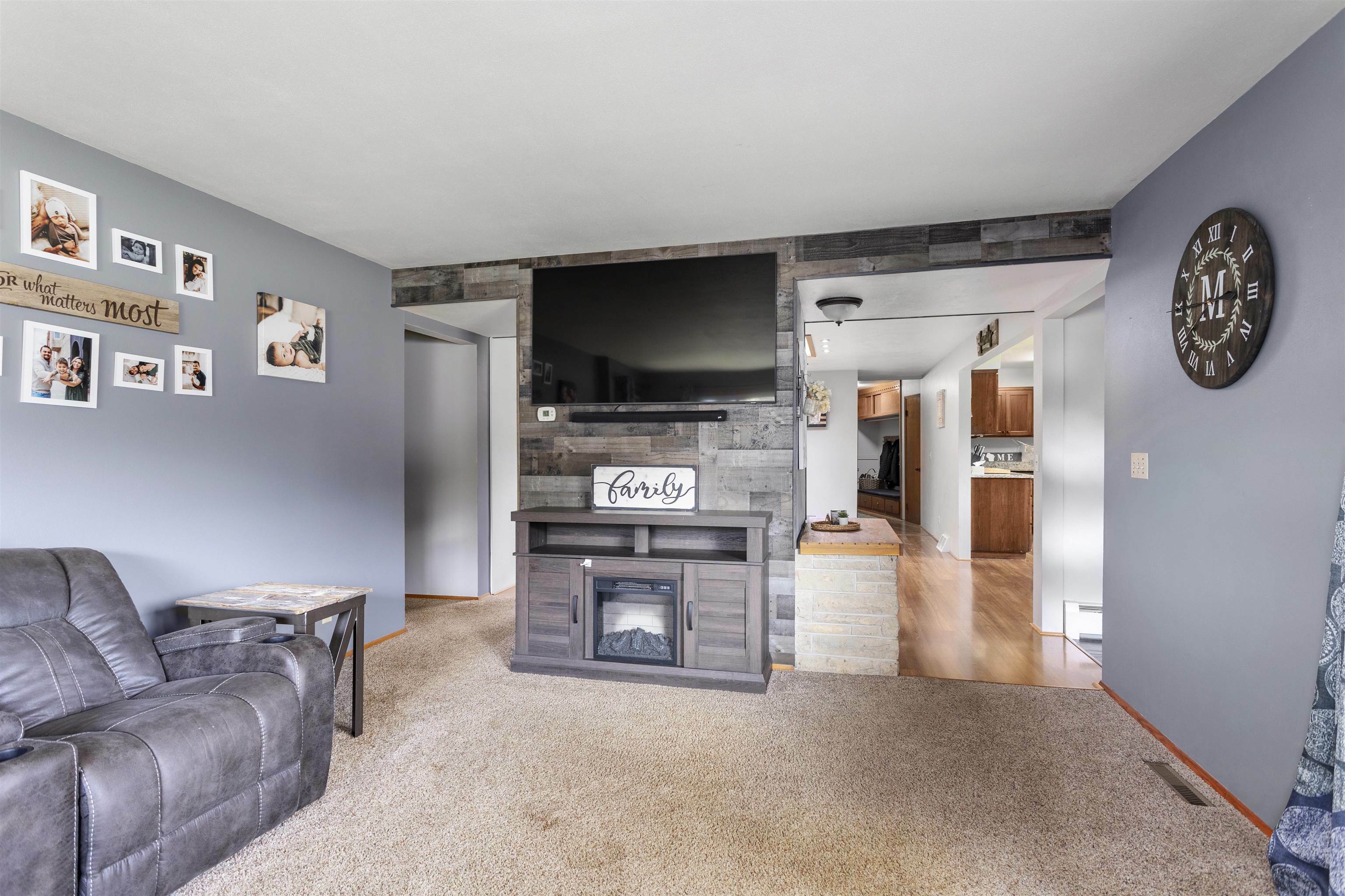 Property Photo:  405 Spruce Street  WI 54106-9714 