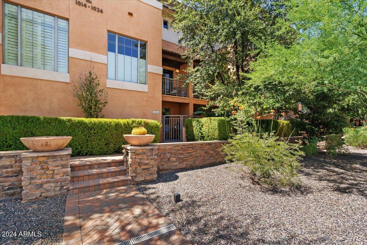 Property Photo:  6940 E Cochise Road 1016  AZ 85253 