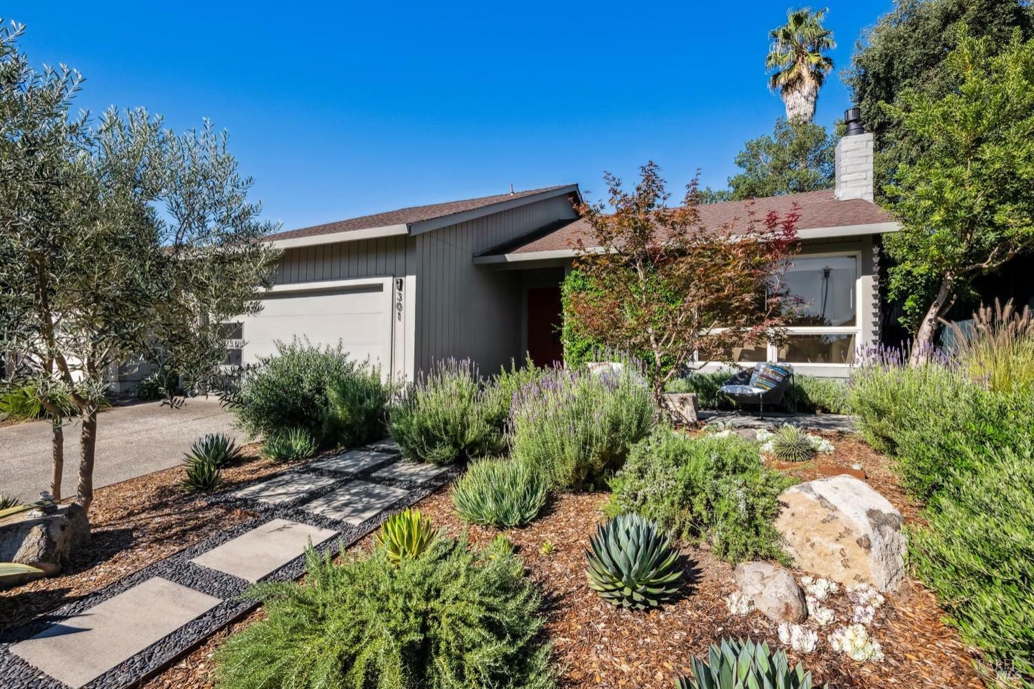 Property Photo:  301 Orchard Street  CA 95448 