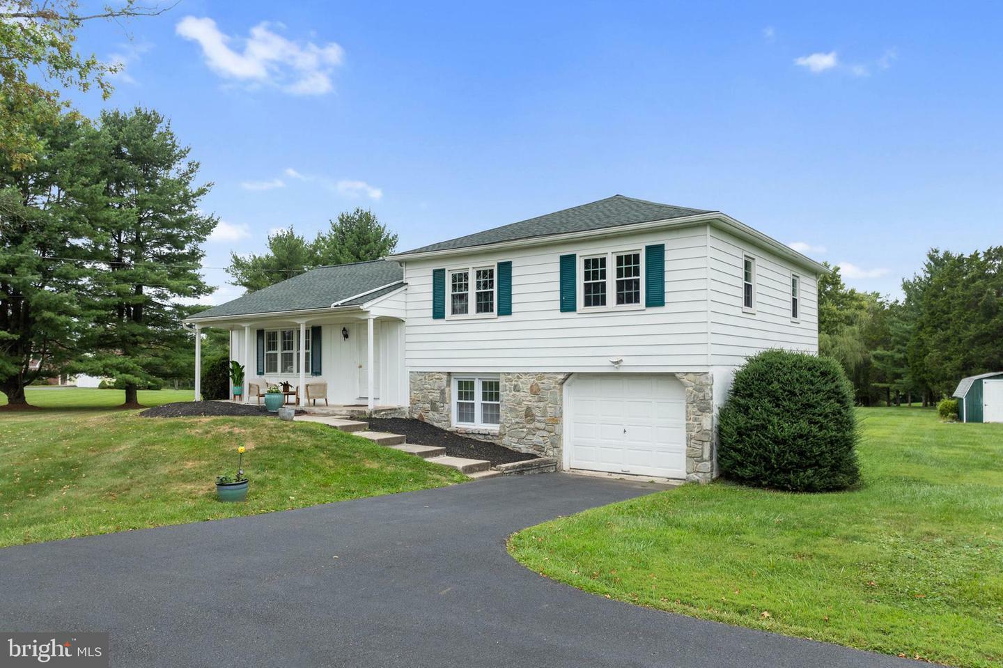 Property Photo:  1071 Larson Road  PA 19473 