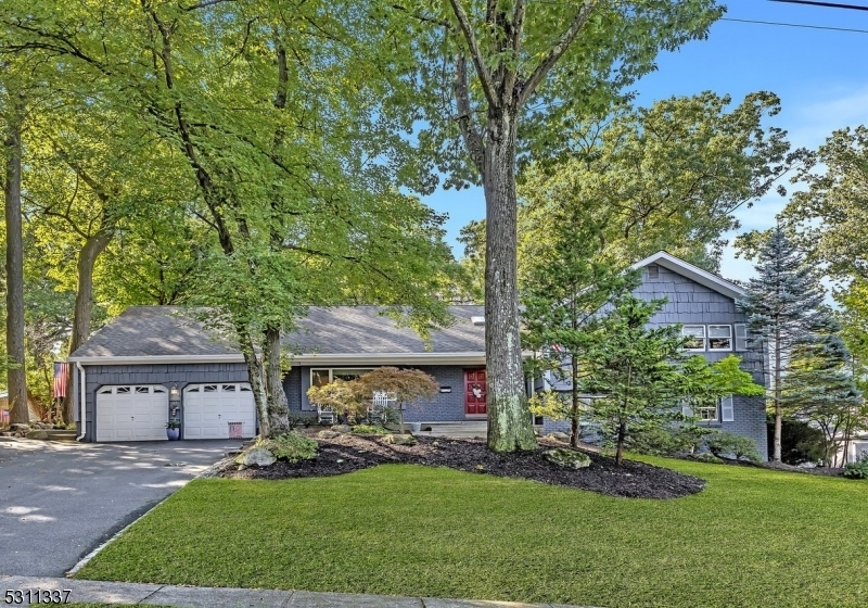 Property Photo:  17 Tall Oaks Dr  NJ 07470 