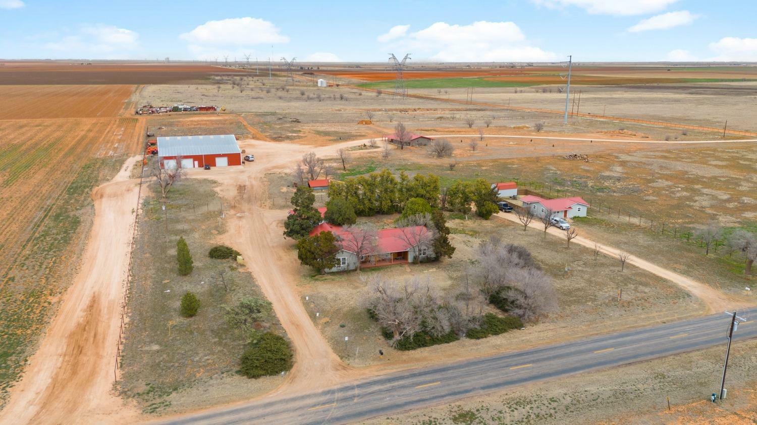 Property Photo:  3919 E Fm 1729  TX 79403 