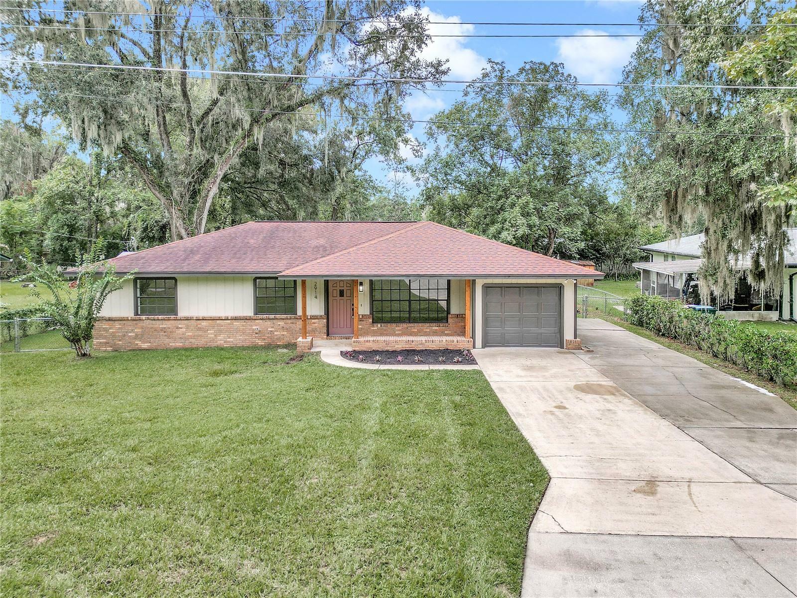 Property Photo:  2914 SE 8th Street  FL 34471 