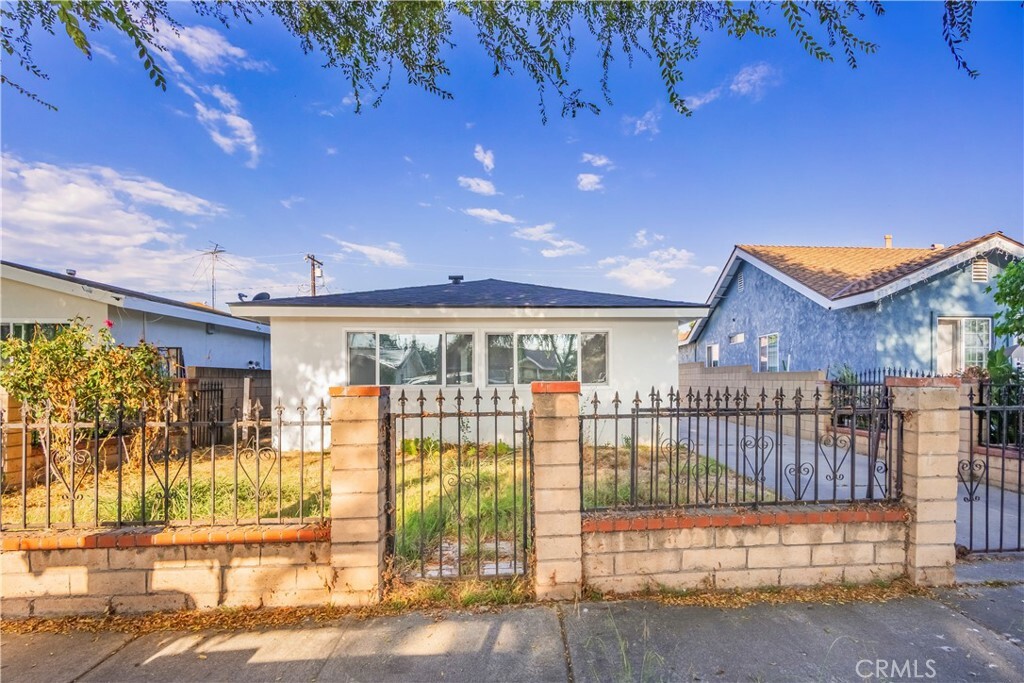 Property Photo:  2078 Evergreen Street  CA 92707 