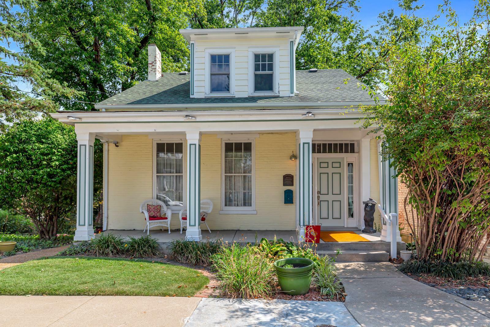 Property Photo:  906 S 3rd Street  MO 63301 