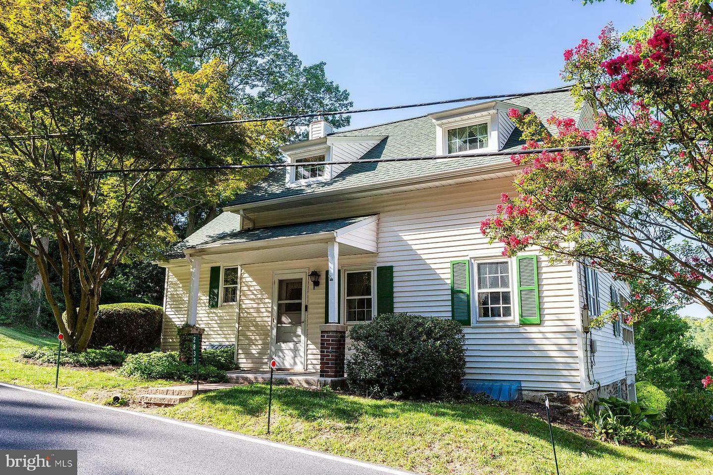 Property Photo:  2833 Spring Valley Road  PA 17601 