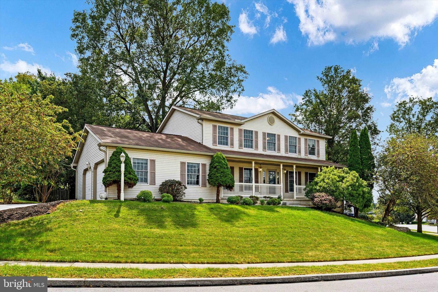 Property Photo:  2251 Canterbury Drive  PA 17055 