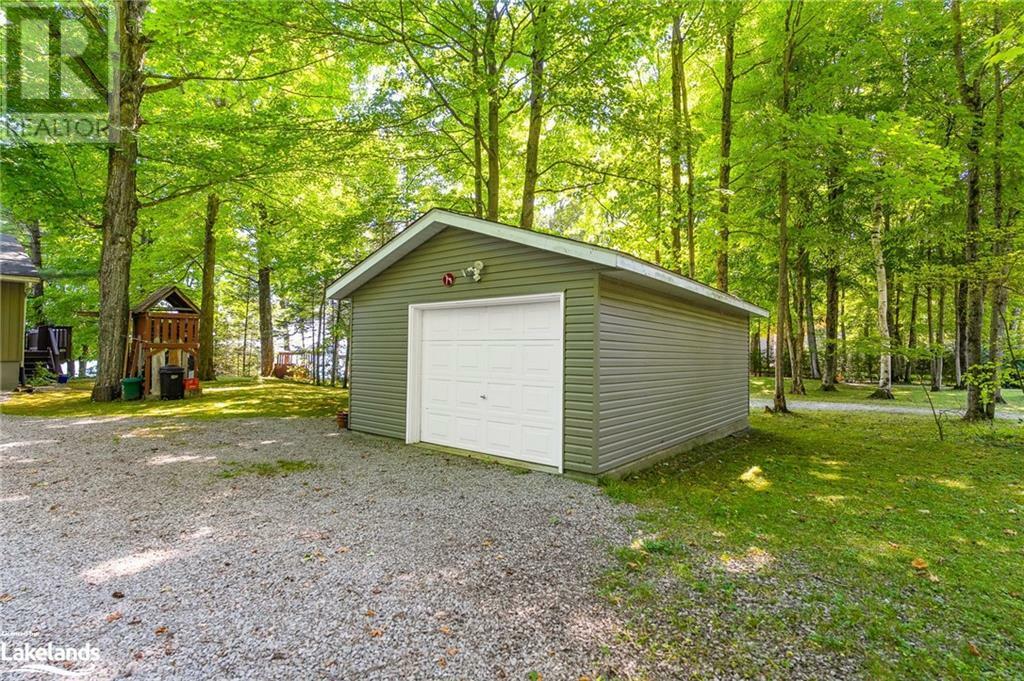 Property Photo:  122 Suter Dr  ON K0M 2B0 