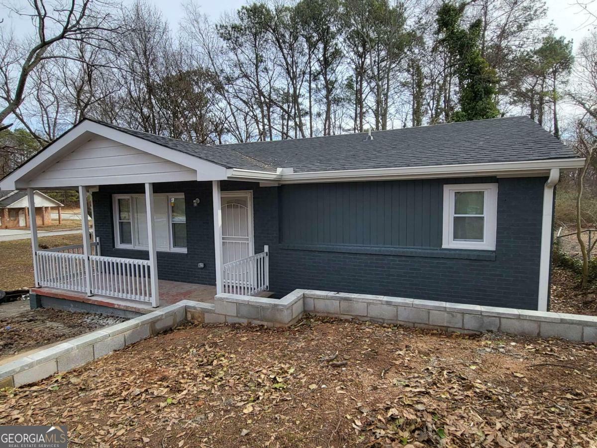 Property Photo:  1023 Hightower Road NW  GA 30318 