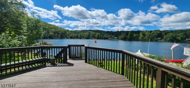 24 Lakeside Dr  Vernon Twp. NJ 07461 photo