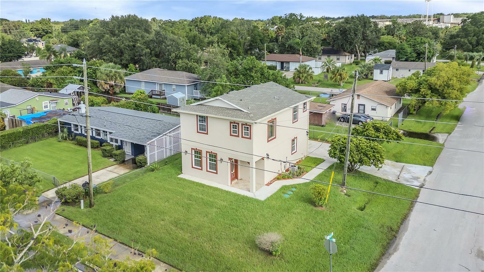 Property Photo:  821 E Story Road  FL 34787 